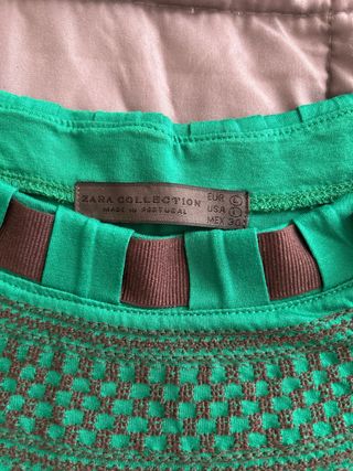 Camiseta Zara verde con lazo