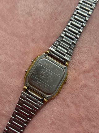 Reloj Casio Dorado
