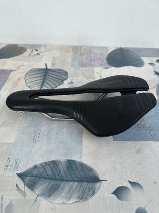 Sillín Aitana Essax Negro