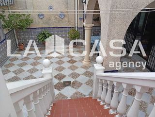 Chalet en venta en Centro - Doña Mercedes en Dos Hermanas