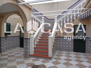 Chalet en venta en Centro - Doña Mercedes en Dos Hermanas