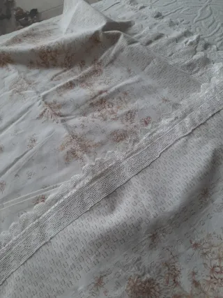 Lenzuolo singolo con bordo pizzo