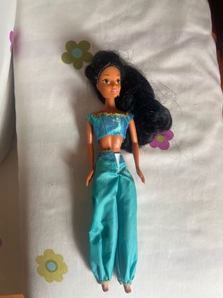 Muñeca Princesa Disney. Ariel, Bella durmiente.