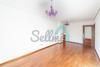 Piso en venta en Parque del Oeste - Olivares en Oviedo