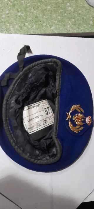 Boina Militar de colección  FAMET Oficial ejercito