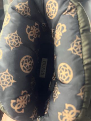 Botas de inverno Guess verde militar