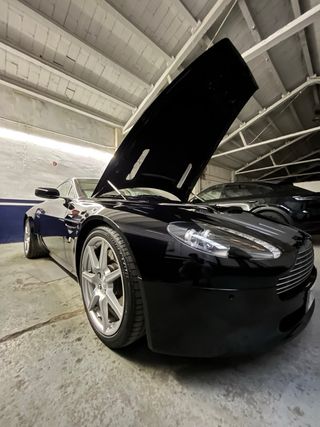 Aston Martin Vantage 2007