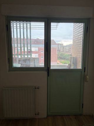 Oferta 4 Ventanas Aluminio y puerta verde menta