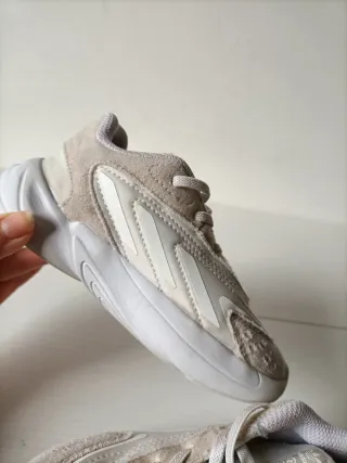 Adidas Ozelia Bambino Tg. 27