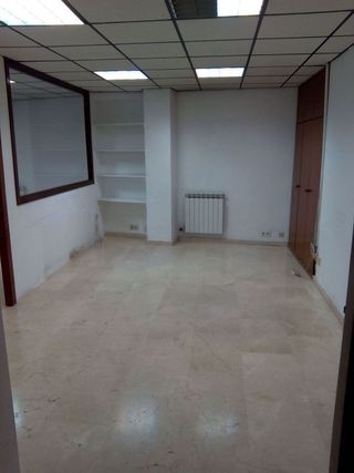 Oficina en alquiler en Centro en Teruel