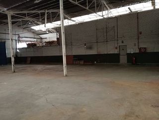 Nave industrial en alquiler en Segle XX en Terrassa