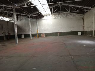 Nave industrial en alquiler en Segle XX en Terrassa