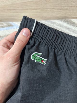 Pantalones deportivos Lacoste negros