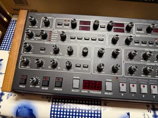 Sintetizador Sequential Prophet-6 Desktop