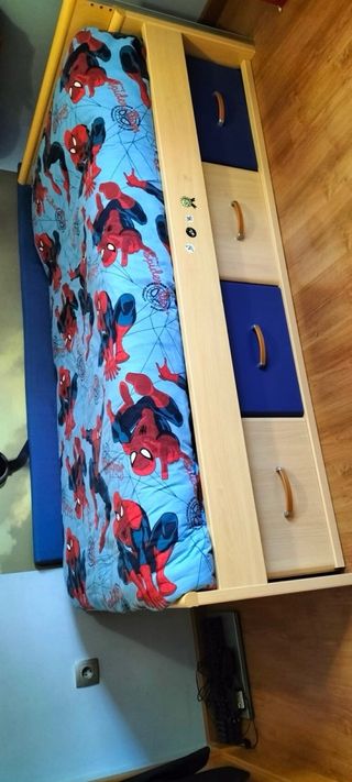 Cama juvenil con cajones