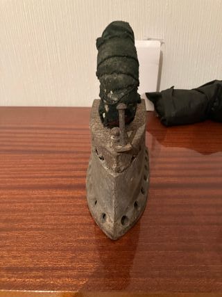 Plancha antigua de hierro