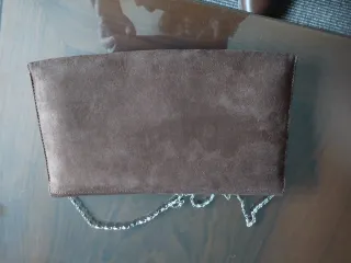 Bolso de fiesta marrón y dorado