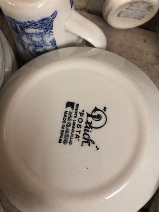 Juego de café y vajilla azul y blanco