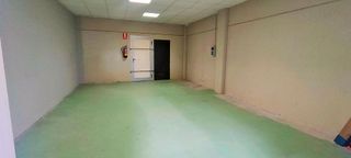 Nave industrial en venta en Perpetuo Socorro en Huesca