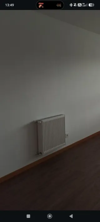 Radiador blanco metal 2 años uso