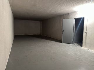 Garaje en venta en Universidad - Los Lirios en Logroño