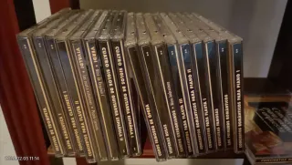 Colección música clasica Mueble y CDs