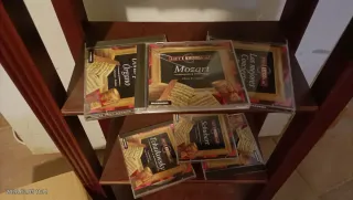 Colección música clasica Mueble y CDs