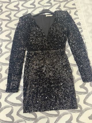 Vestito nero con paillettes