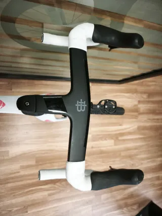 Bicicleta Gravel Factor Ostro