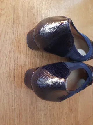 NUEVO Zapatos piel azul Dchicas