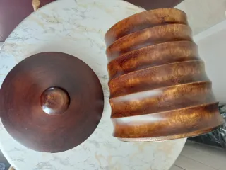 Cubitera de madera ondulada con tapa