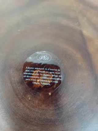 Cubitera de madera ondulada con tapa