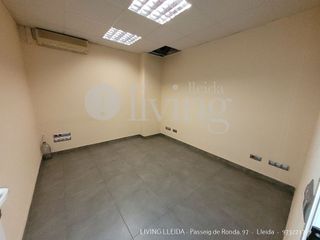 Local comercial en venta en La Bordeta en Lleida