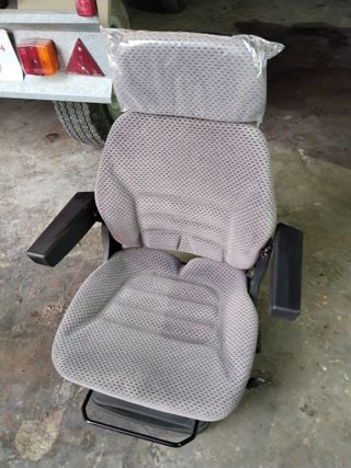 Asiento neumático tractor Granit