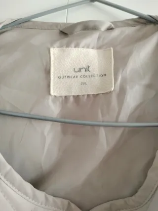 Chaleco acolchado Corte Inglés beige