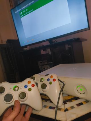 Xbox 360 Fat 300GB con 2 Controller