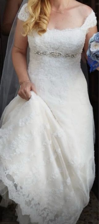 Vestido de Novia Blanco Encaje con can can funda