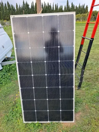 Panel Solar Monocristalino 200W 1,38 x 0,70 cm.