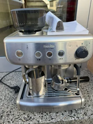 Cafetera Breville Barista Max