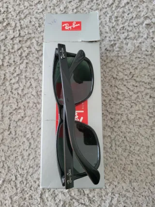 Gafas de sol rayan wayfarer 2015, en buen estado