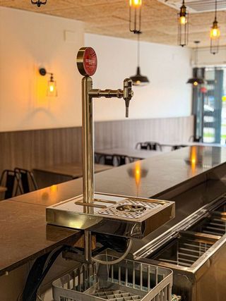 Local comercial en alquiler en Santa Eulàlia en Hospitalet de Llobregat, L´