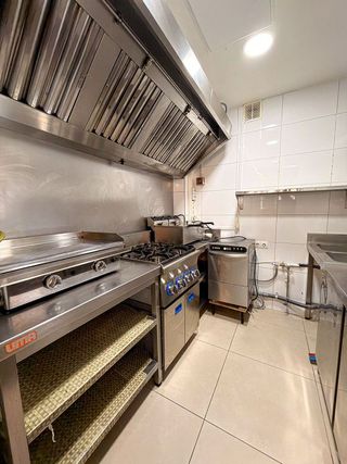 Local comercial en alquiler en Santa Eulàlia en Hospitalet de Llobregat, L´