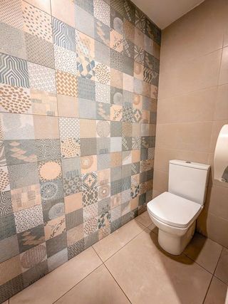 Local comercial en alquiler en Santa Eulàlia en Hospitalet de Llobregat, L´