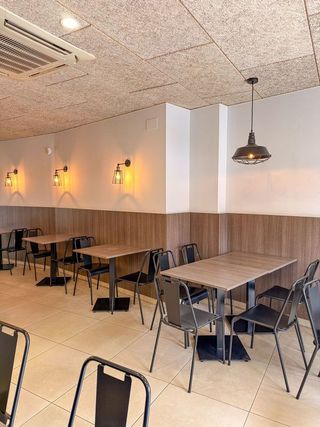 Local comercial en alquiler en Santa Eulàlia en Hospitalet de Llobregat, L´