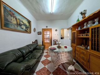 Chalet en venta en Linares