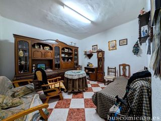 Chalet en venta en Linares