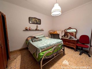 Chalet en venta en Linares