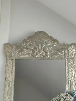 Espejo antiguo aplaca Repujado Plata