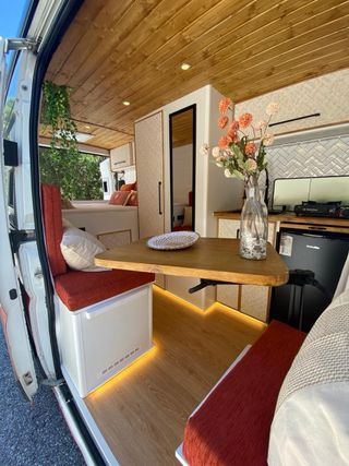 Alquiler furgoneta camper