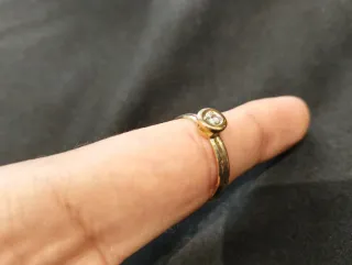 Anillo oro 18k solitario con diamante